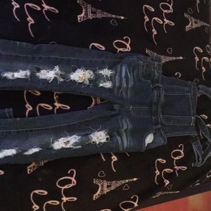 Blue jean overalls🌟